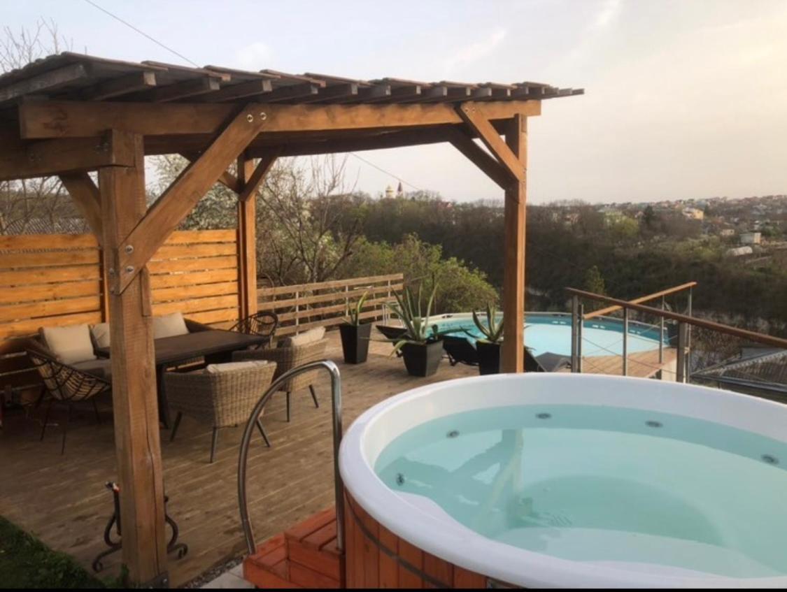Tatsopus Villa Kamianets Podilskyi Bagian luar foto